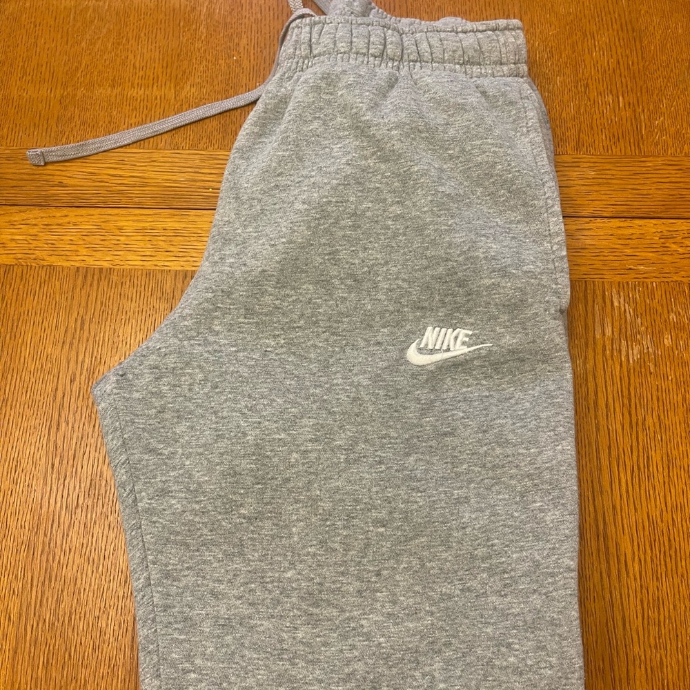 Nike Grey Sweatpants Men’s Small